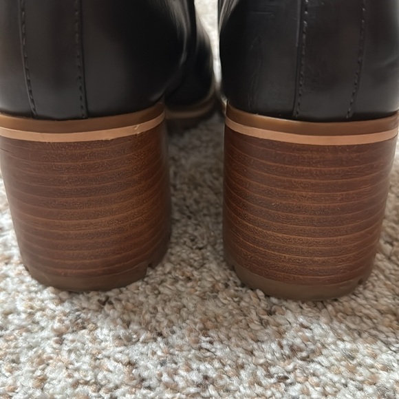 KORKS Black Leather Women's Voilet Bootie - Picture 5 of 8